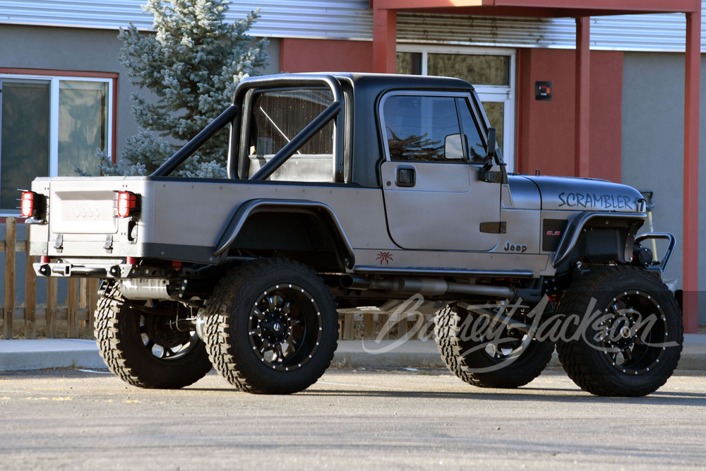 1981 JEEP CJ8 SCRAMBLER CUSTOM SUV - Rear 3/4 - 254796