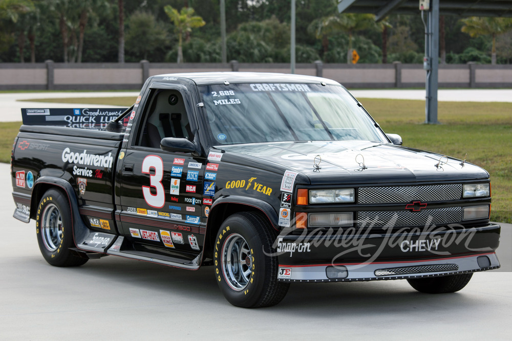 1991 CHEVROLET SILVERADO CUSTOM DALE EARNHARDT EDITION PICKUP - Front 3/4 - 256474