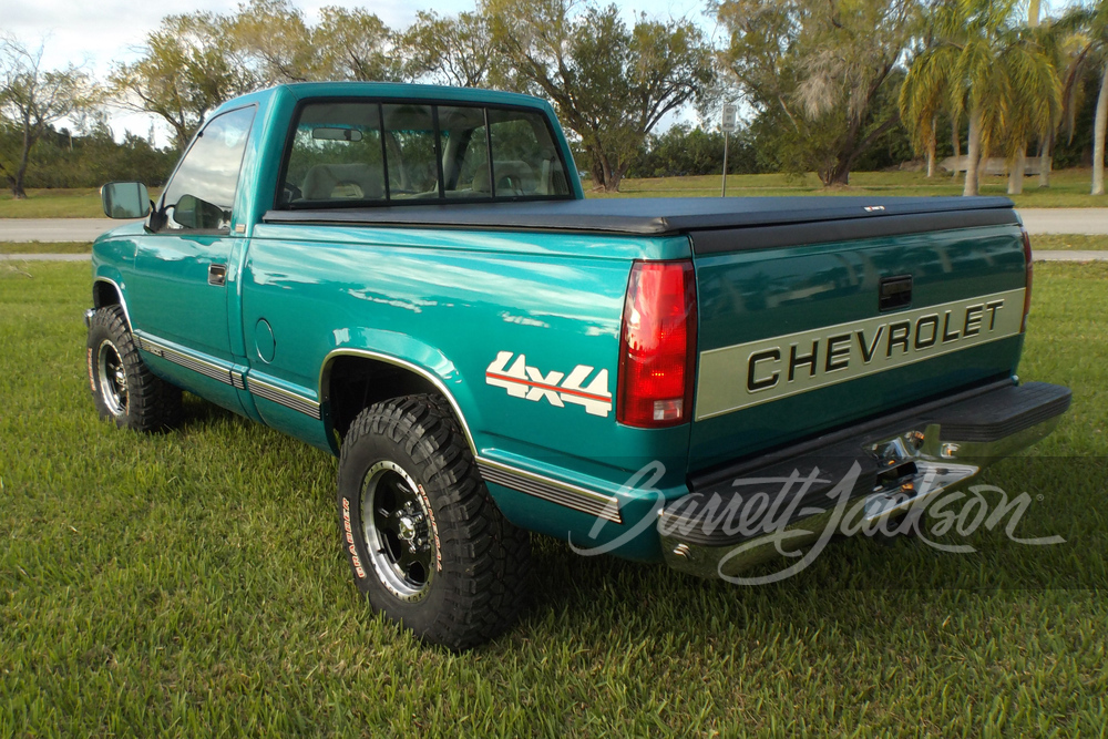 1993 CHEVROLET K1500 PICKUP - Rear 3/4 - 256607