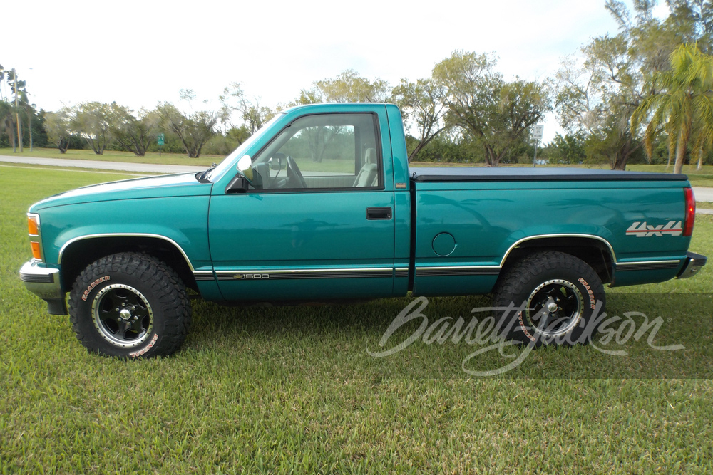 1993 CHEVROLET K1500 PICKUP - Side Profile - 256607