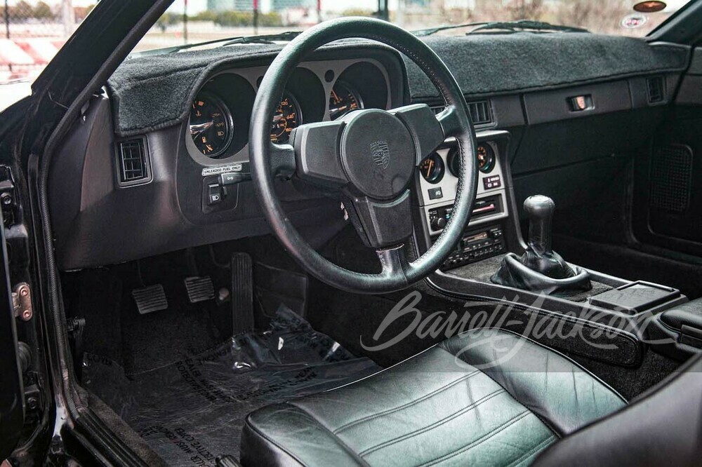 1983 PORSCHE 944 - Misc 3 - 256665