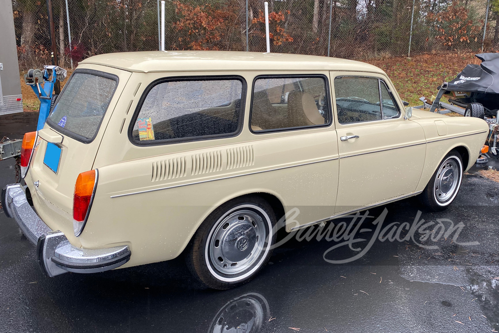1971 VOLKSWAGEN TYPE III SQUAREBACK - Side Profile - 256687