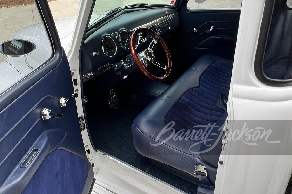 1952 CHEVROLET 3100 5-WINDOW CUSTOM PICKUP - Interior - 256692