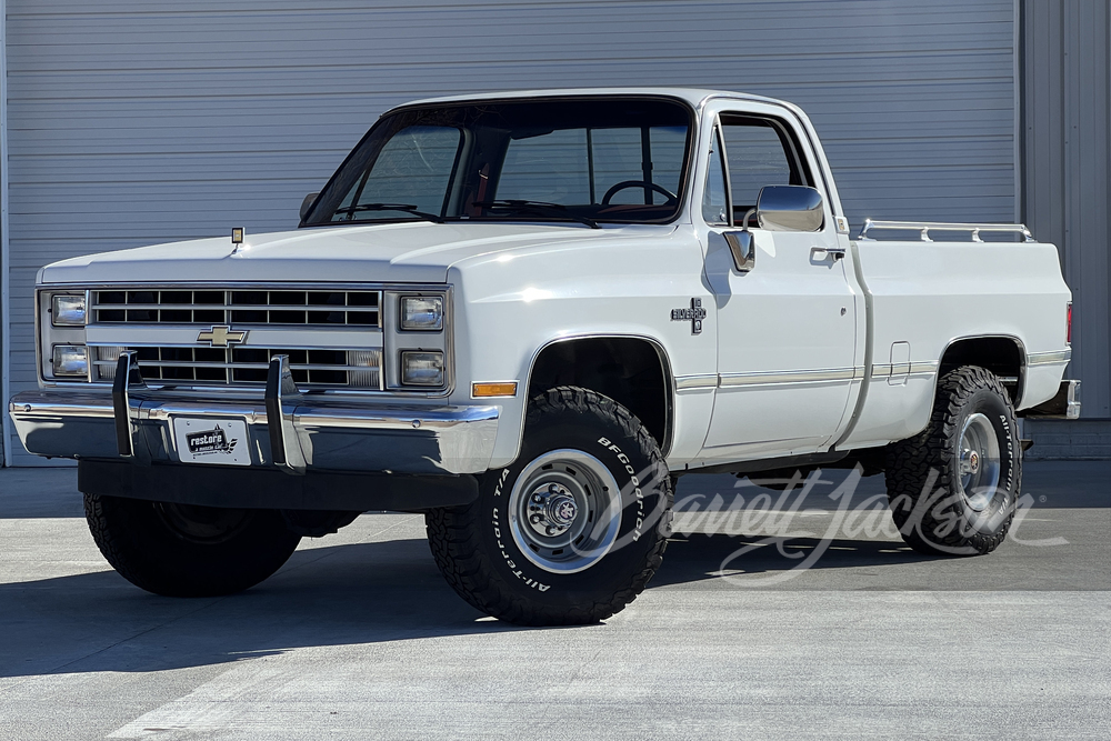 1986 CHEVROLET K10 PICKUP - Front 3/4 - 256717