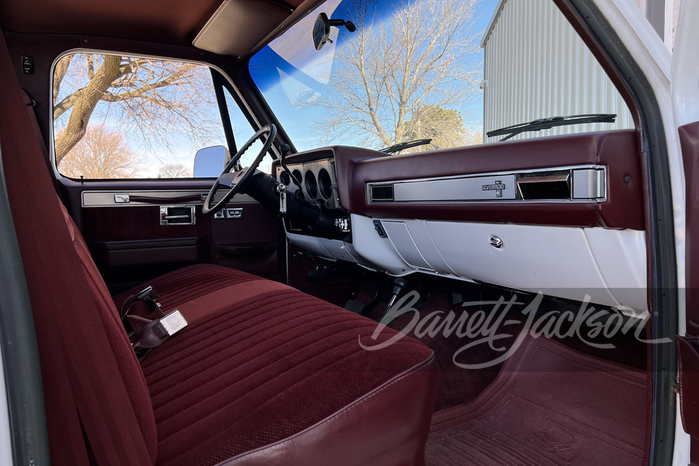 1986 CHEVROLET K10 PICKUP - Interior - 256717