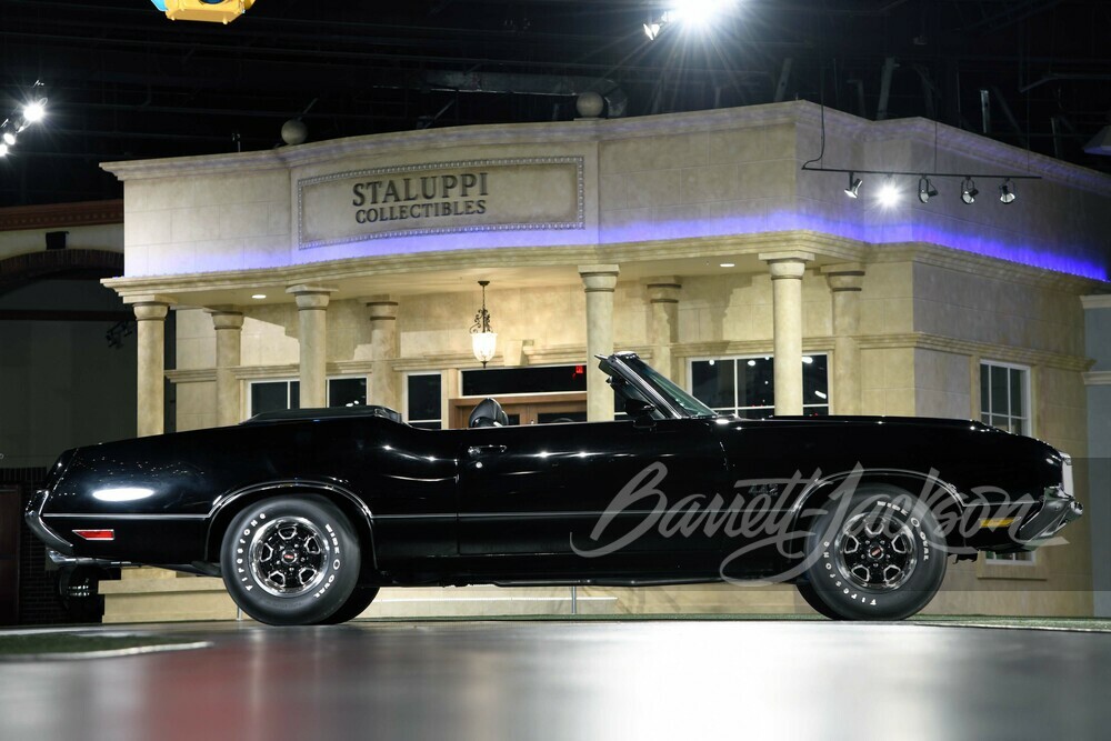 1972 OLDSMOBILE CUTLASS 442 CONVERTIBLE - Side Profile - 256798