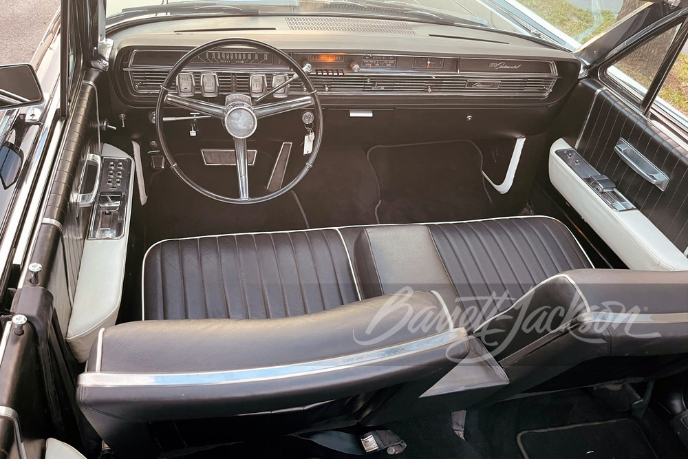 1965 LINCOLN CONTINENTAL CUSTOM CONVERTIBLE - Interior - 256823
