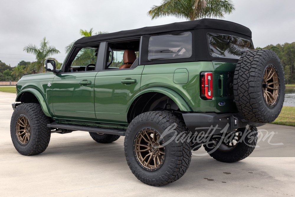 2022 FORD BRONCO CUSTOM 4X4 - Rear 3/4 - 256871