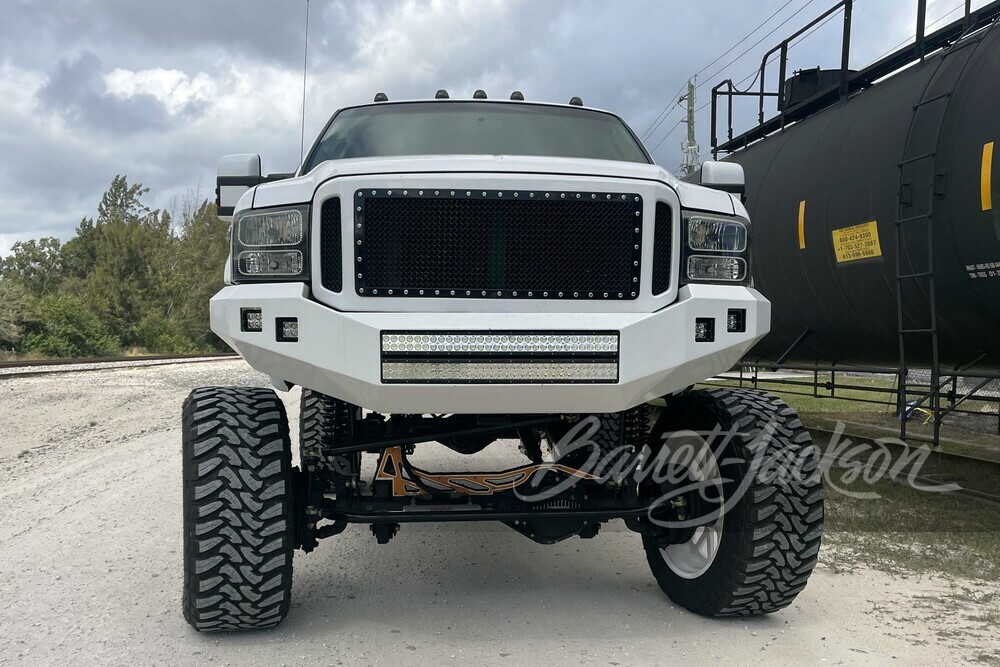 2005 FORD EXCURSION CUSTOM SUV - Misc 2 - 257019