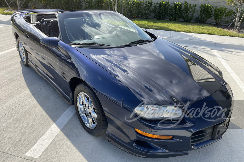 2002 CHEVROLET CAMARO Z/28 CONVERTIBLE - Front 3/4 - 257134
