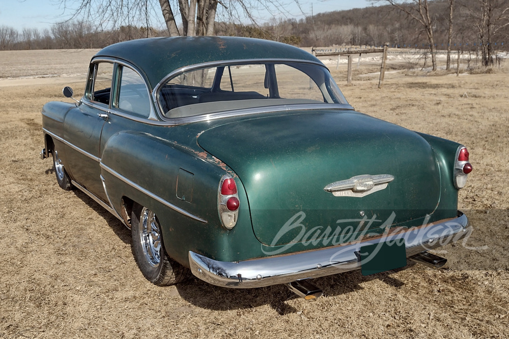 1953 CHEVROLET DELUXE CUSTOM COUPE - Rear 3/4 - 257145