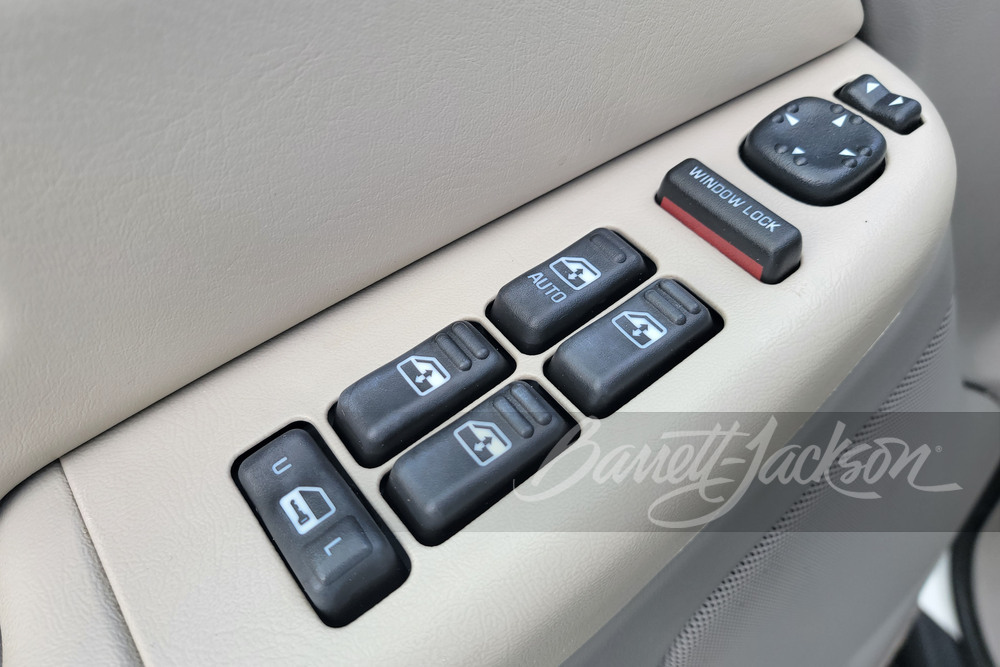 2001 CHEVROLET TAHOE - Misc 13 - 257191