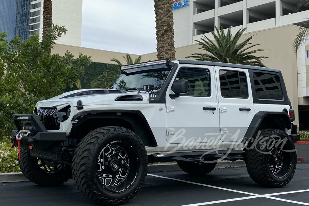 2021 JEEP WRANGLER JL CUSTOM SUV - Front 3/4 - 258031