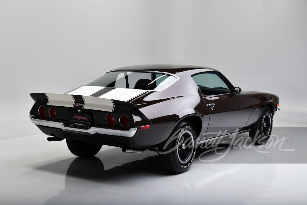 1972 CHEVROLET CAMARO Z/28 COUPE - Rear 3/4 - 258721