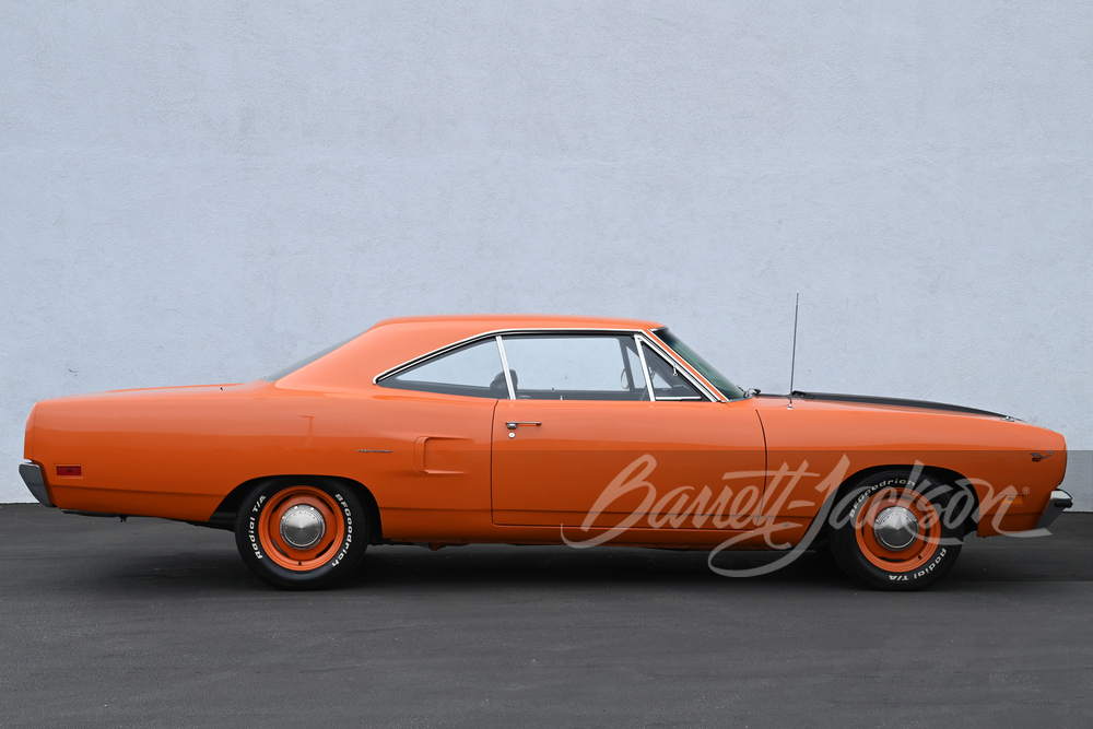 1970 PLYMOUTH ROAD RUNNER - Side Profile - 259063
