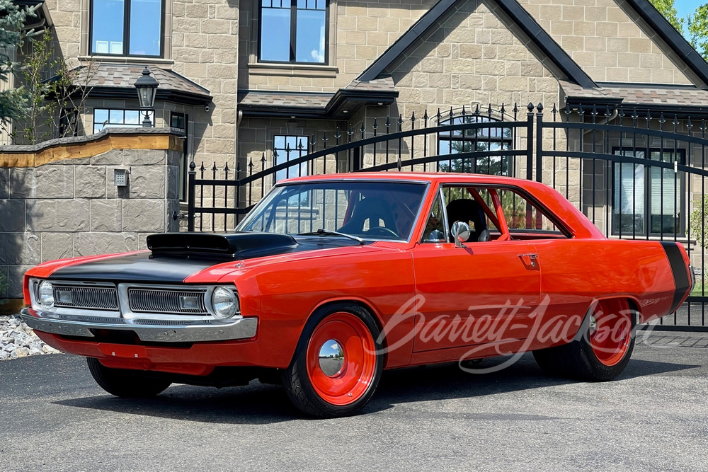1970 DODGE DART SWINGER CUSTOM - Front 3/4 - 259186