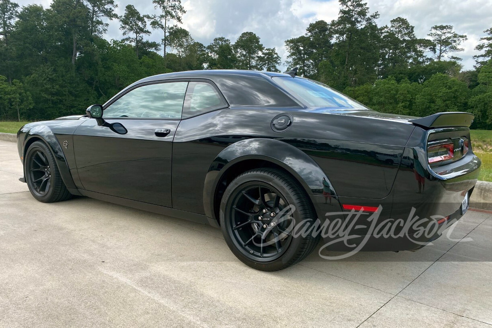 2022 DODGE CHALLENGER SRT HELLCAT JAILBREAK - Rear 3/4 - 259201