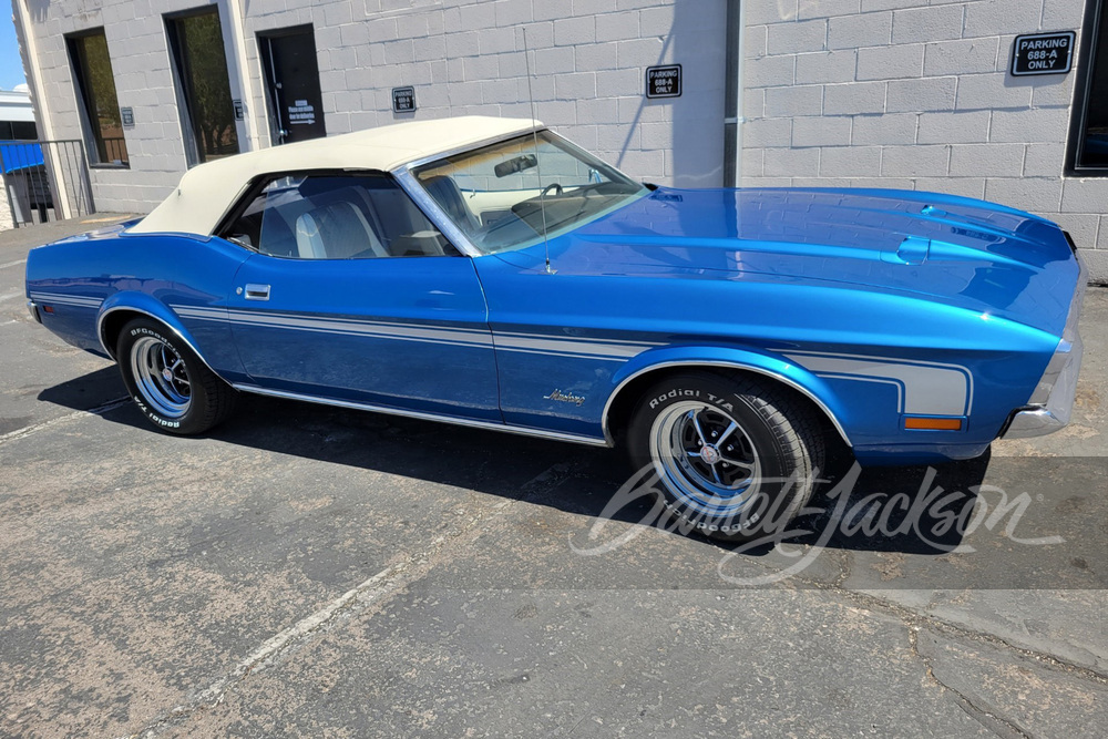 1972 FORD MUSTANG CONVERTIBLE - Front 3/4 - 259218