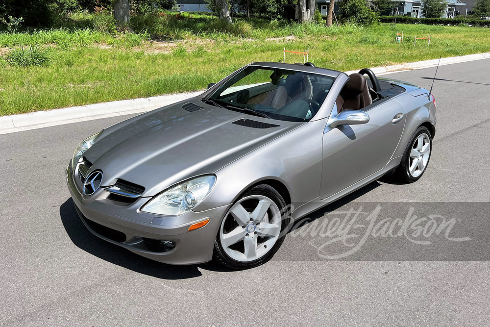 2005 MERCEDES-BENZ SLK350 LAUNCH EDITION ROADSTER - Front 3/4 - 259498