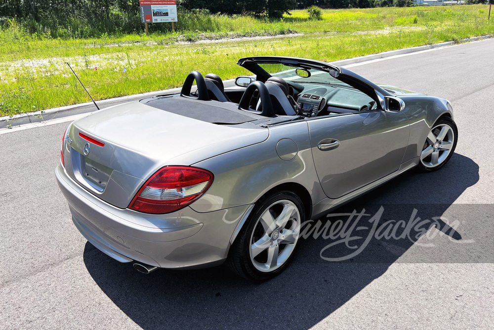 2005 MERCEDES-BENZ SLK350 LAUNCH EDITION ROADSTER - Rear 3/4 - 259498