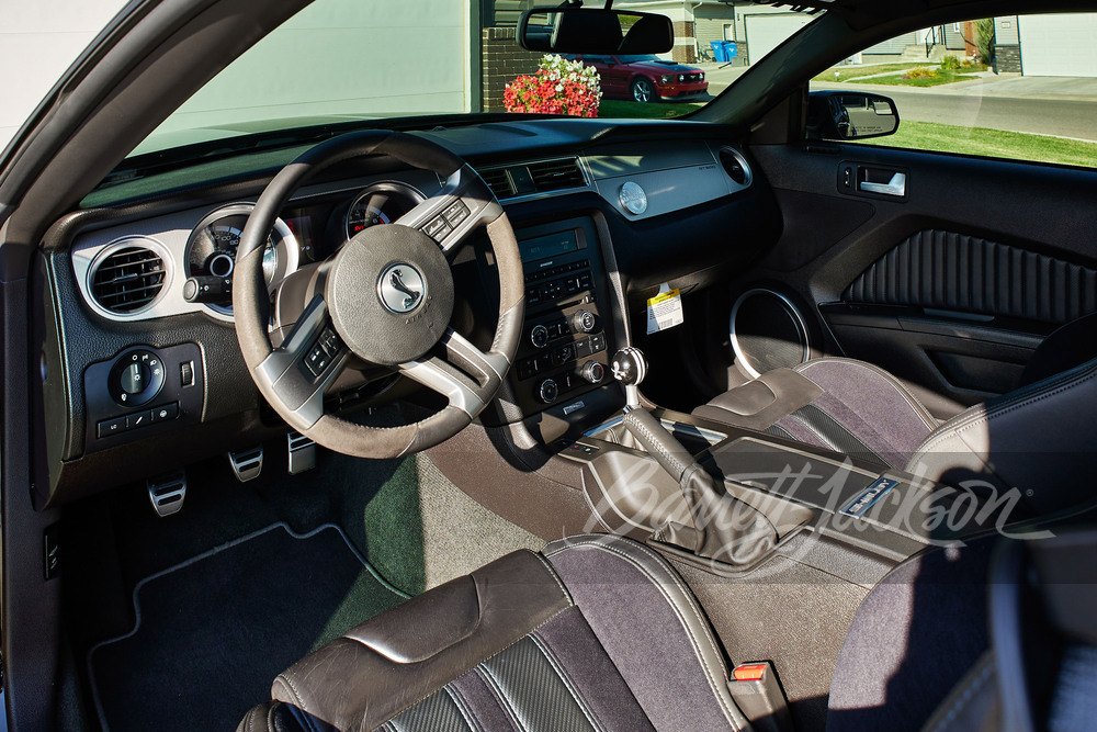 2013 FORD MUSTANG SHELBY GT500 CUSTOM COUPE - Interior - 260116