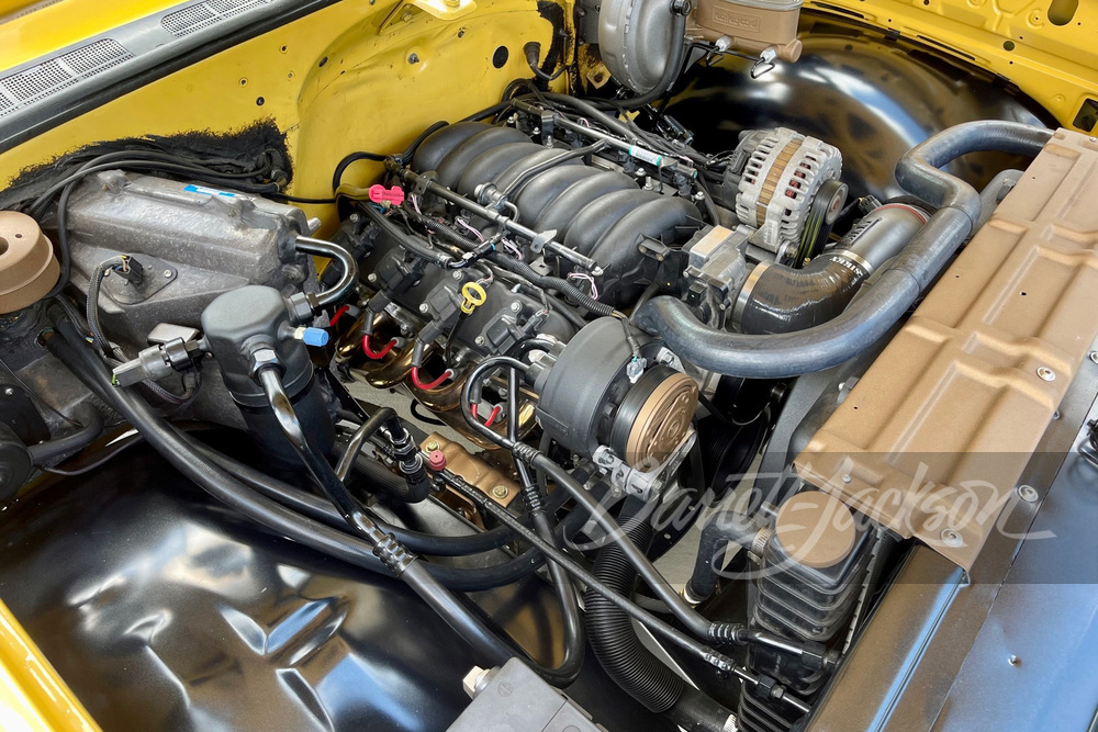1979 CHEVROLET SUBURBAN CUSTOM SUV - Engine - 260177
