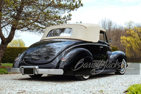 1940 FORD DELUXE CUSTOM CONVERTIBLE - Rear 3/4 - 260279