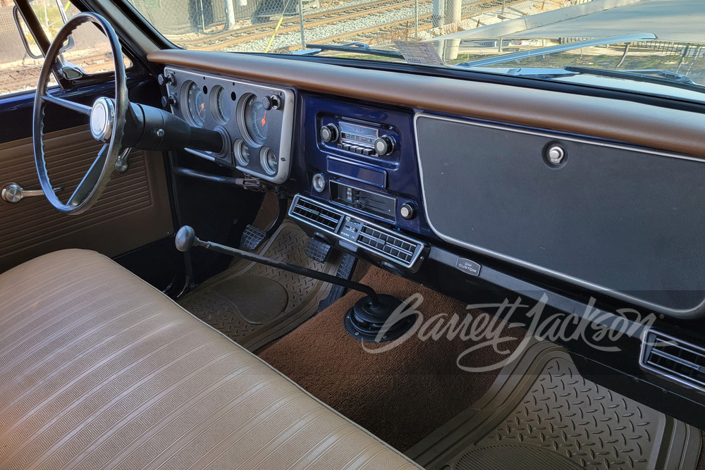 1967 CHEVROLET C30 RAMP TRUCK - Interior - 260299