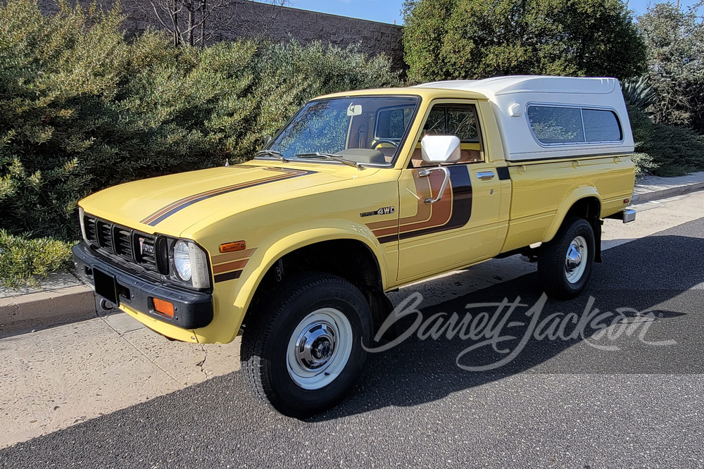 1979 TOYOTA PICKUP - Front 3/4 - 260308