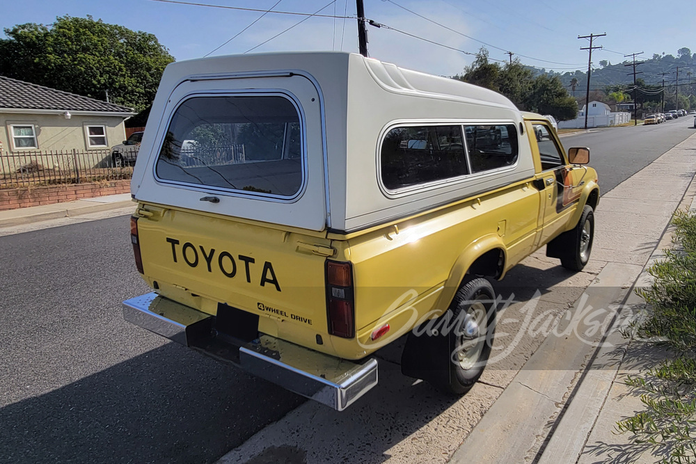 1979 TOYOTA PICKUP - Rear 3/4 - 260308