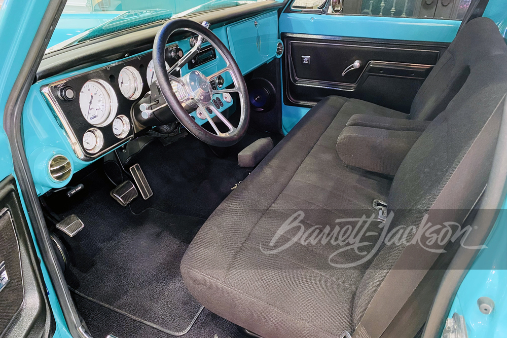 1972 CHEVROLET C10 CUSTOM PICKUP - Interior - 260337