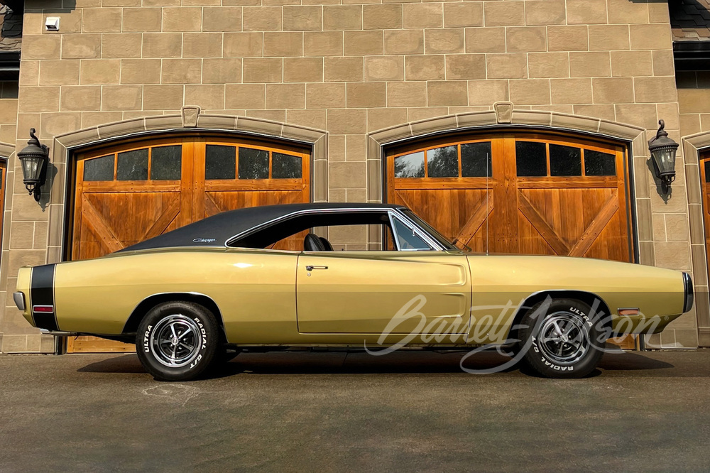 1970 DODGE CHARGER 500 - Side Profile - 260406
