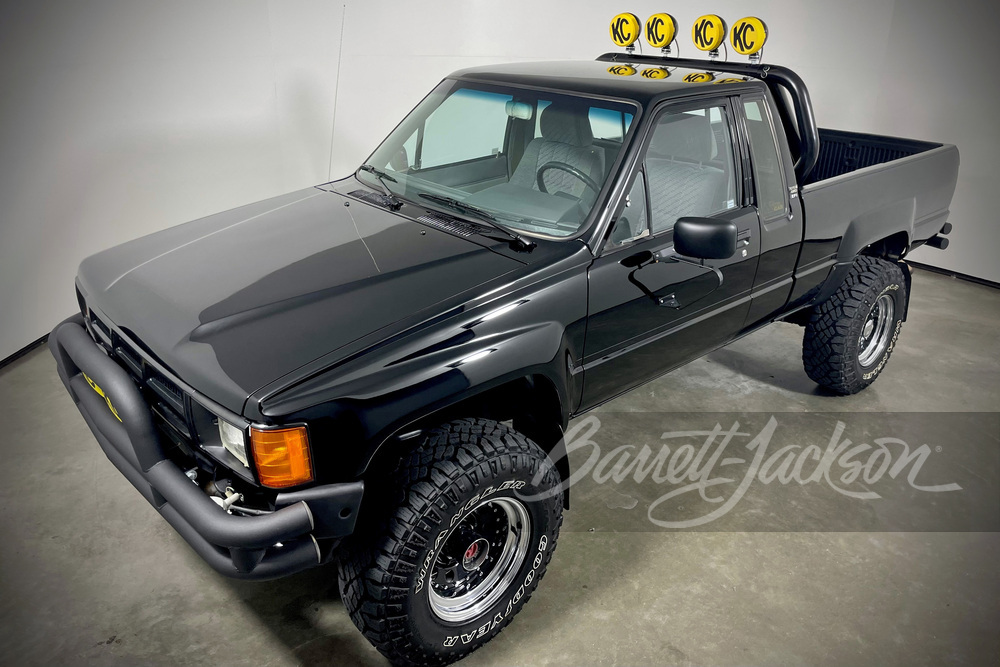 1986 TOYOTA PICKUP "BACK TO THE FUTURE" TRIBUTE - Misc 2 - 260434