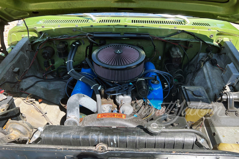 1976 FORD F-100 PICKUP - Engine - 260453