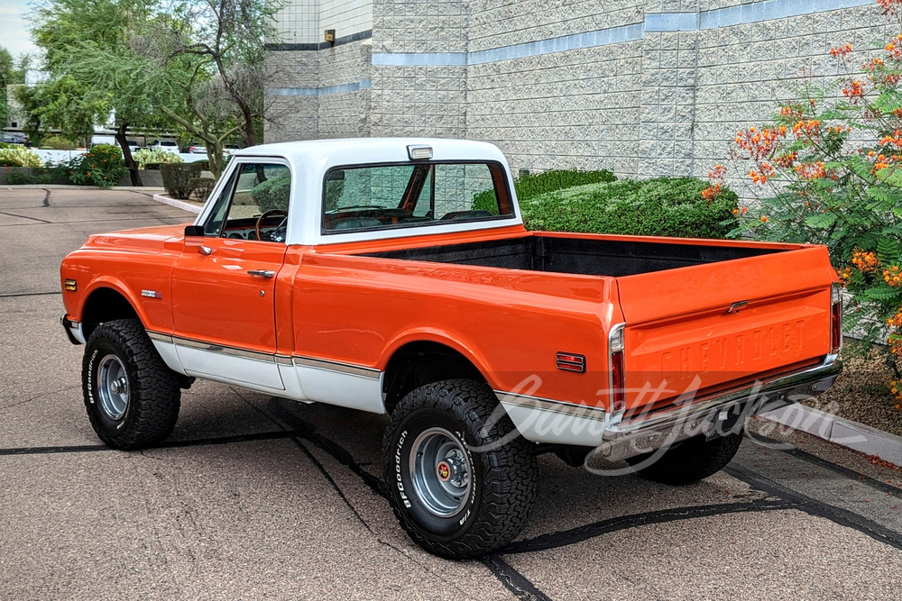 1972 CHEVROLET K10 CUSTOM PICKUP - Rear 3/4 - 260455