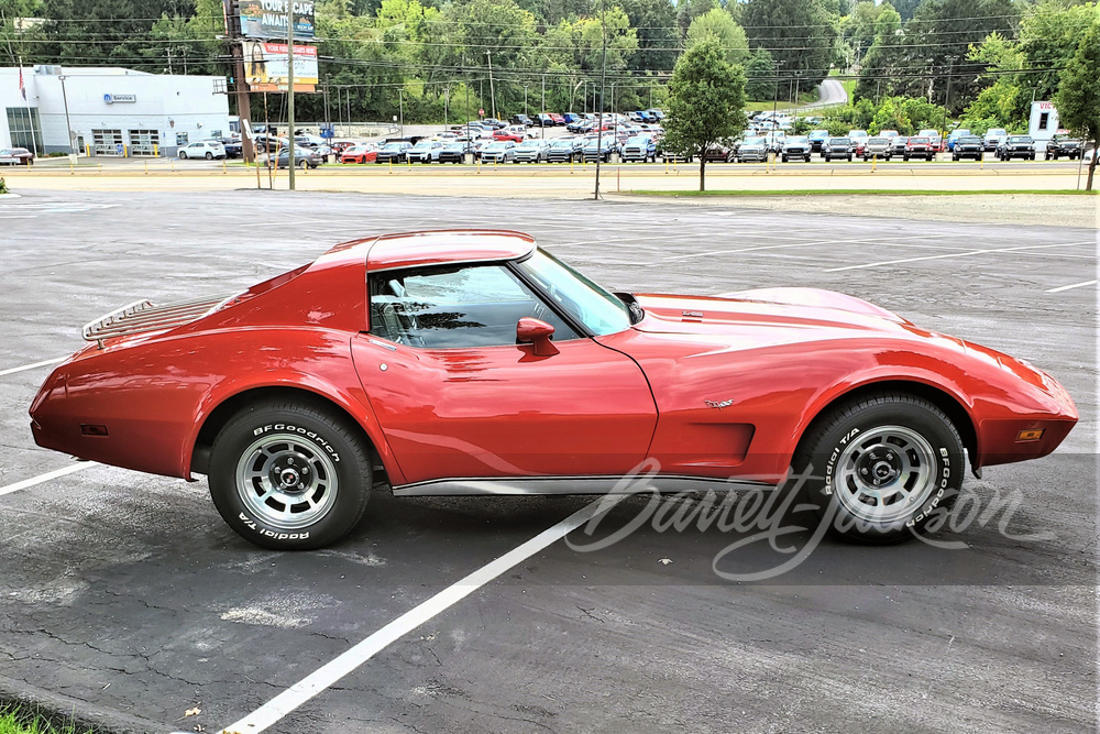 1977 CHEVROLET CORVETTE L82 - Side Profile - 260564