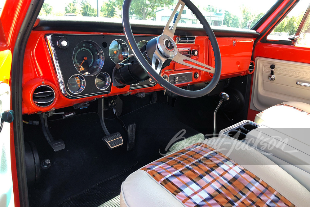 1970 CHEVROLET K5 BLAZER CUSTOM SUV - Interior - 260654