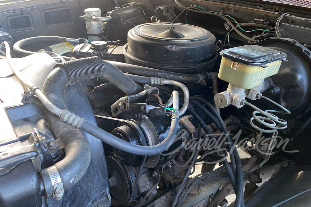 1984 CHEVROLET K5 BLAZER - Engine - 260696