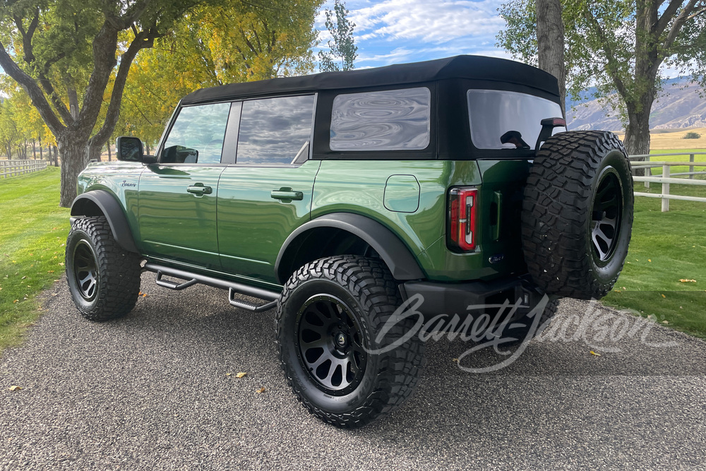 2022 FORD BRONCO CUSTOM SUV - Rear 3/4 - 260921