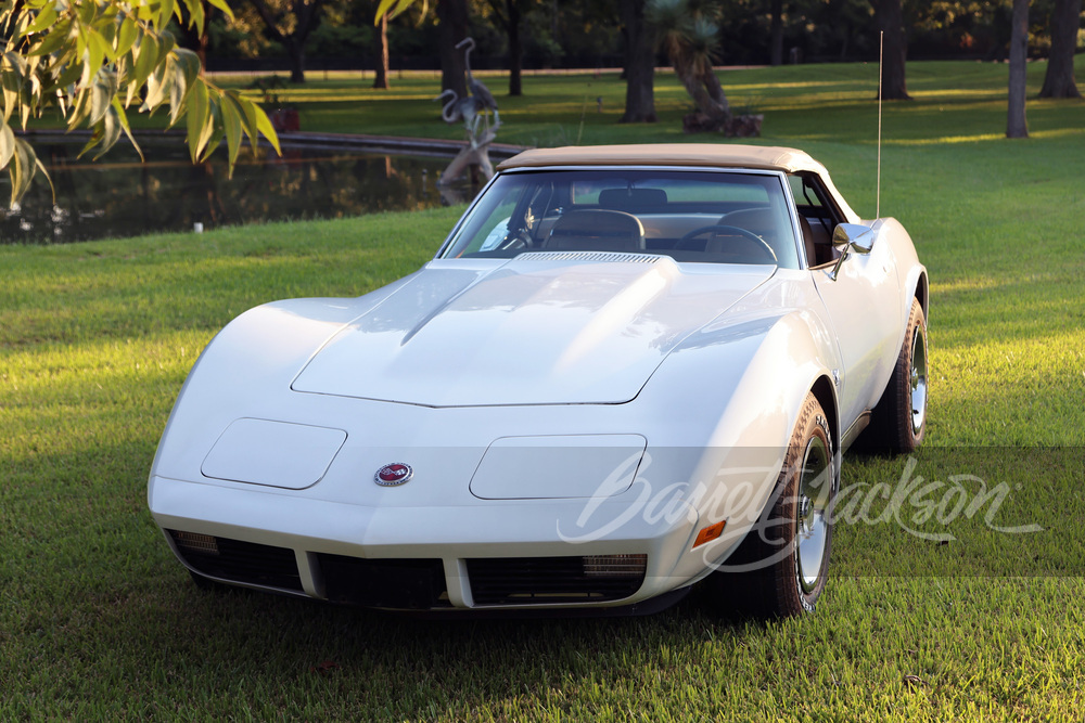 1974 CHEVROLET CORVETTE CONVERTIBLE - Front 3/4 - 260975