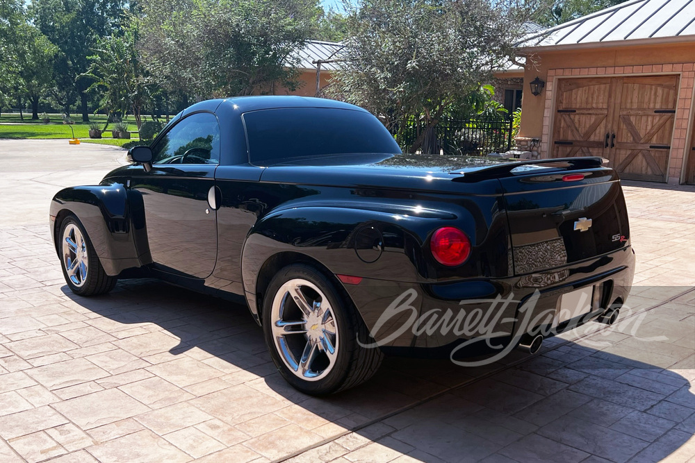 2005 CHEVROLET SSR CUSTOM PICKUP - Rear 3/4 - 260982