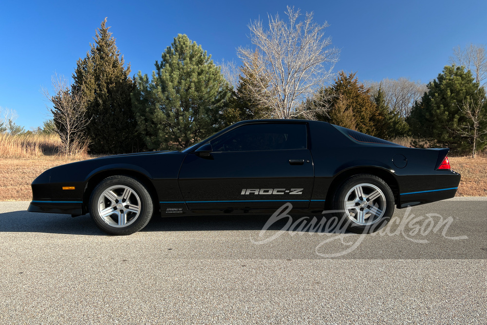 1988 CHEVROLET CAMARO IROC-Z - Misc 1 - 261513