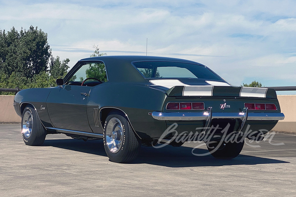 1969 CHEVROLET CAMARO Z/28 - Rear 3/4 - 261685