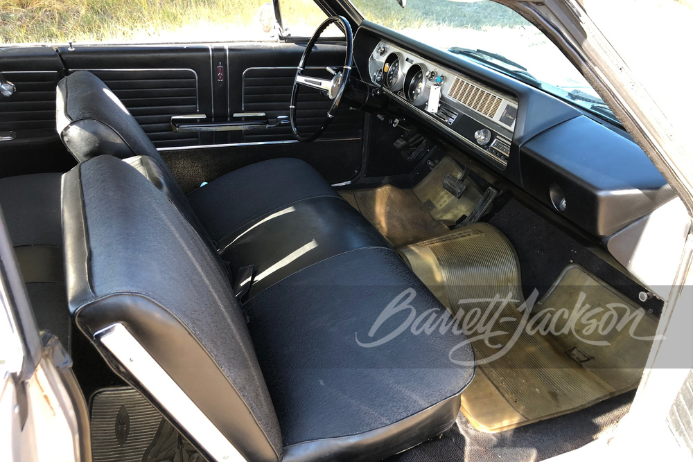 1966 OLDSMOBILE CUTLASS - Interior - 261768