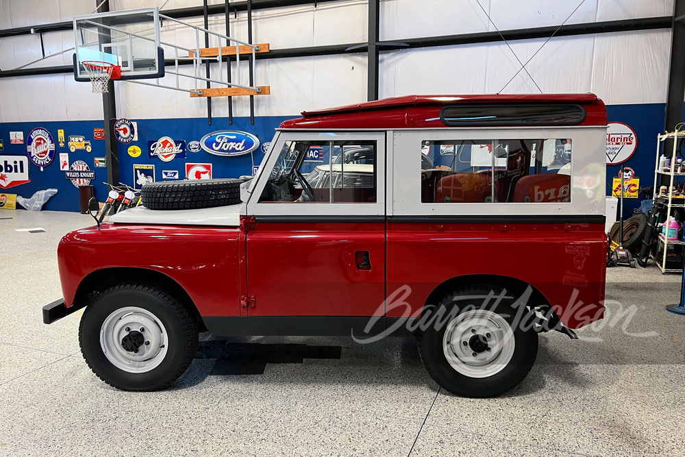1963 LAND ROVER SERIES IIA - Side Profile - 261879