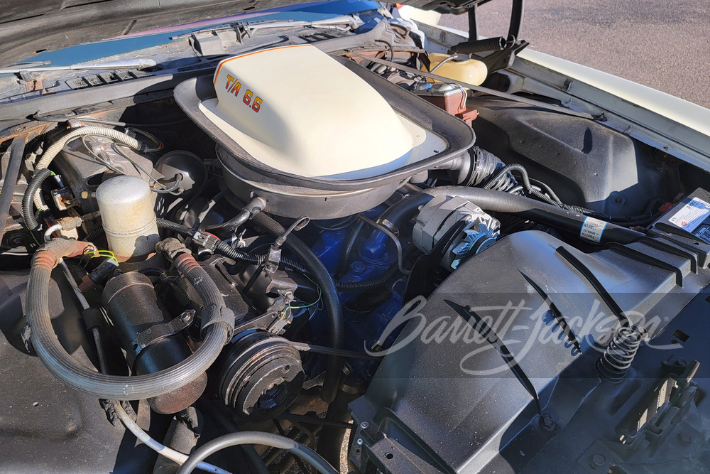 1977 PONTIAC LEMANS CAN-AM - Engine - 261962