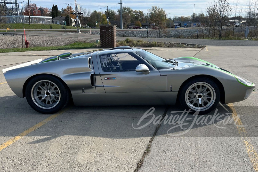 2009 SUPERFORMANCE GT40 MARK II - Side Profile - 262005