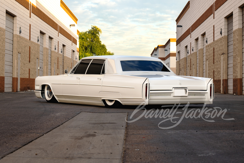 1966 CADILLAC FLEETWOOD BROUGHAM CUSTOM SEDAN - Rear 3/4 - 262120