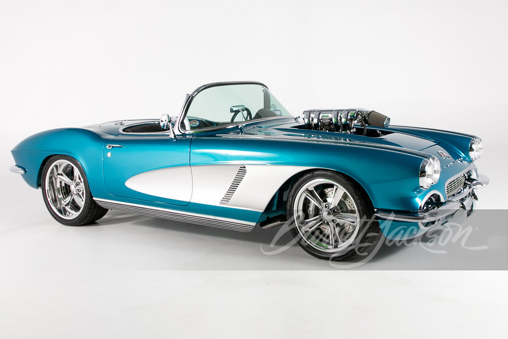 1962 CHEVROLET CORVETTE CUSTOM CONVERTIBLE - Front 3/4 - 262127