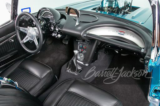 1962 CHEVROLET CORVETTE CUSTOM CONVERTIBLE - Interior - 262127